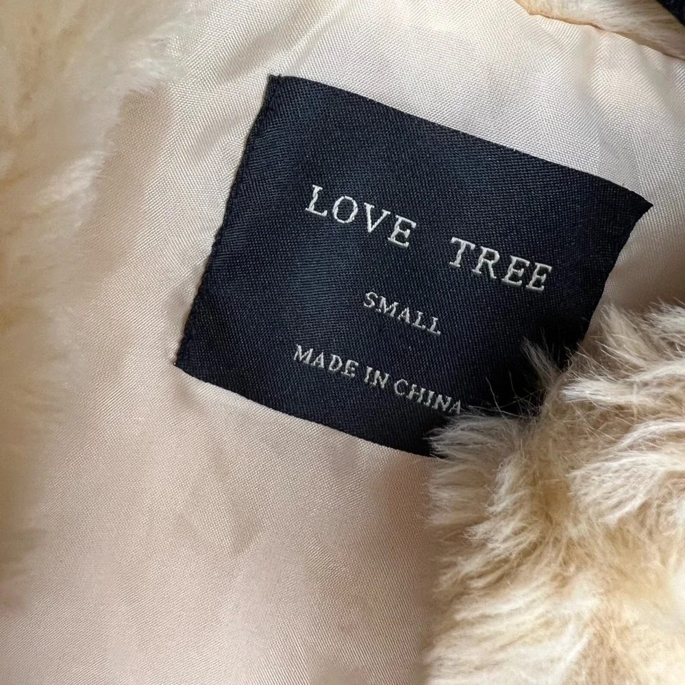 Women’s small Love Tree white cream tan faux fur vest faux leather button zip up - Picture 4 of 11
